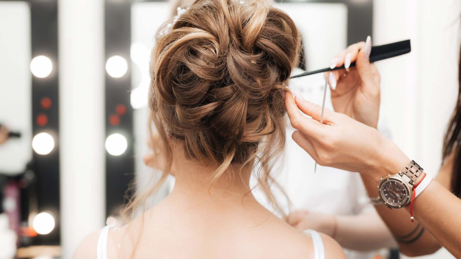 Bridal Hair 101: Everything You Need to Know for the Big Day