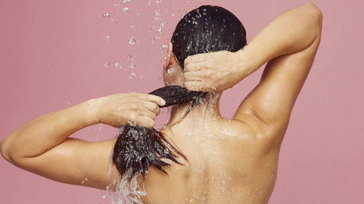 Common Washing Habits That Fade Hair Color Faster
